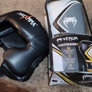 Boxing gloves and sparring headgear